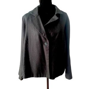 Women’ Briggs  gently worn one button down black wool/ poly blend blazer 1x